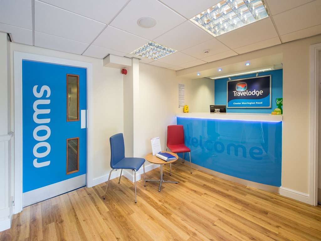 Travelodge Chester Warrington Road المظهر الداخلي الصورة