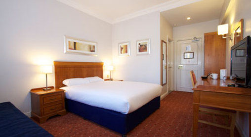 Travelodge Chester Warrington Road الغرفة الصورة